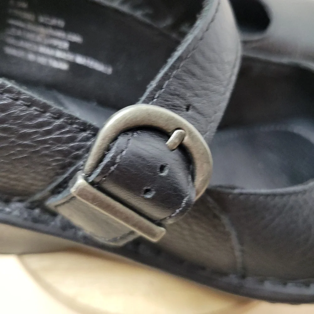 Born Black Leather Mary Jane Wedge Shoes F35303 Pebbled Buckle Strap Handcrafted
